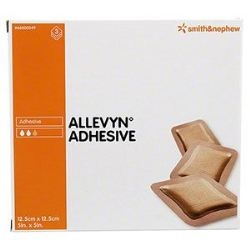MEDICAZIONE IDROCELLULARE ADESIVA STERILE ALLEVYN ADHESIVE ALTAMENTE ASSORBENTE IN SCHIUMA DI POLIURETANO A STRUTTURA TRISTRATIFICATA 12,5X12,5CM 3 PEZZI - Farmacia Artemisia di Montecuollo Dott. Angelo snc