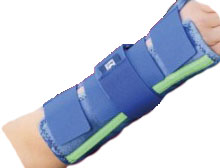 SUPPORTO SEMPLICE POLSO LUNGO KIDZ DESTRO 3 - Farmacia Artemisia di Montecuollo Dott. Angelo snc