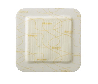 MEDICAZIONE BIATAIN IN SCHIUMA DI POLIURETANO CON BORDO ADESIVO IN SILICONE 10X10 CM 10 PEZZI - Farmacia Artemisia di Montecuollo Dott. Angelo snc