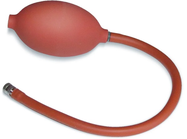 POMPA PER CIAMBELLA - Farmacia Artemisia di Montecuollo Dott. Angelo snc